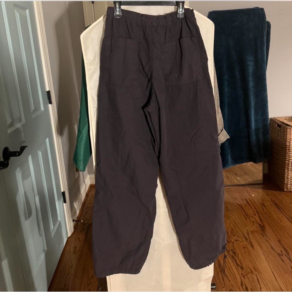 Grey Zara cargos with drawstring 
Size s